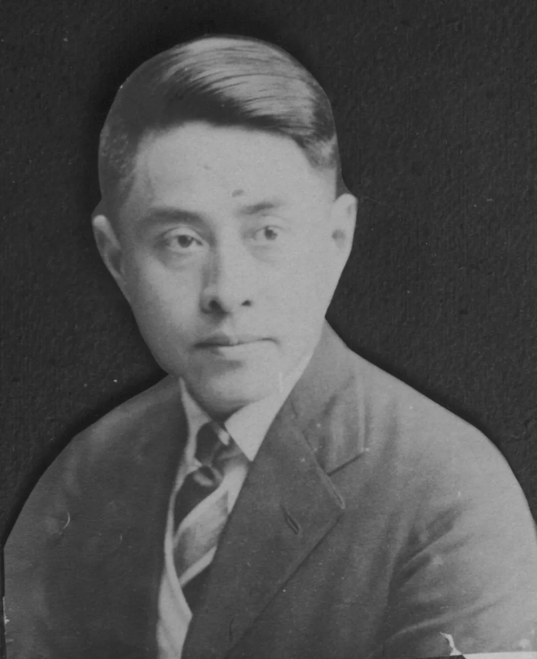 R5T7umBibq5aGFw.jpg R5T7umBibq5aGFw.jpg